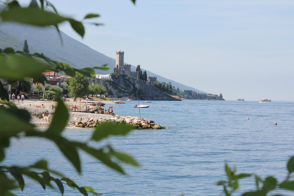 Villa Arianna Panoramic Apartments Malcesine Dış mekan fotoğraf