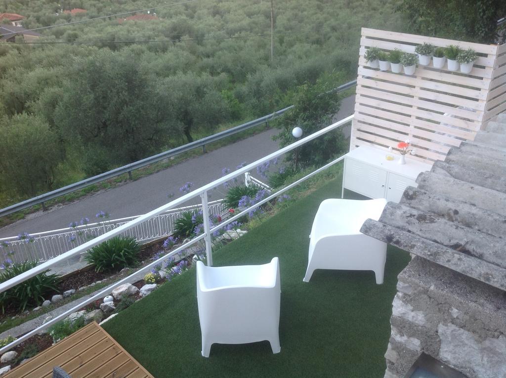 Villa Arianna Panoramic Apartments Malcesine Dış mekan fotoğraf