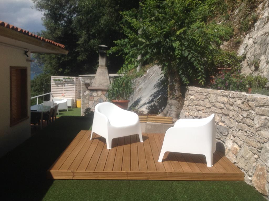 Villa Arianna Panoramic Apartments Malcesine Dış mekan fotoğraf