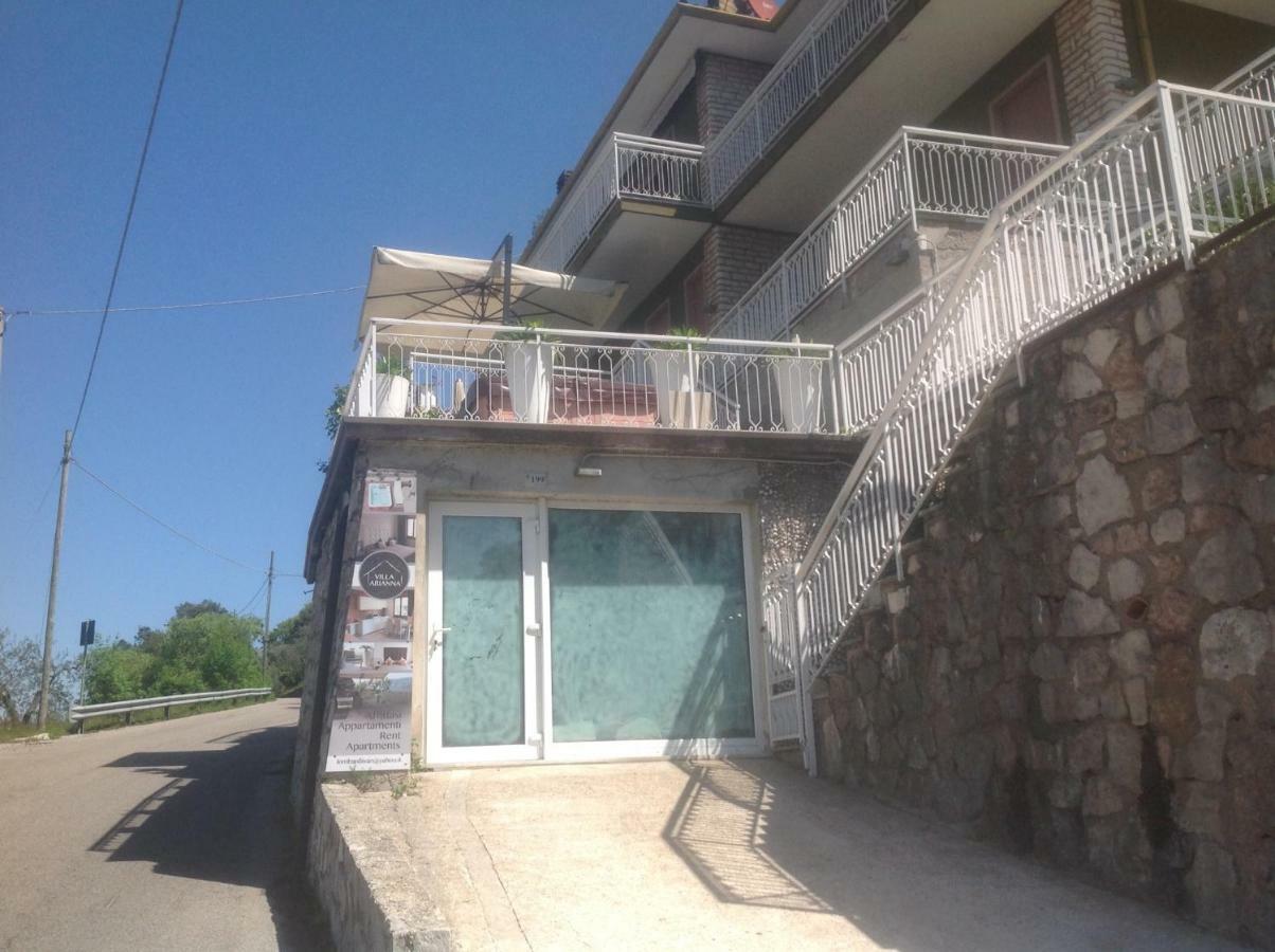 Villa Arianna Panoramic Apartments Malcesine Dış mekan fotoğraf