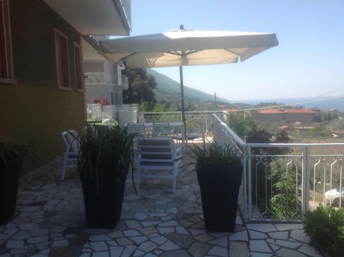 Villa Arianna Panoramic Apartments Malcesine Dış mekan fotoğraf