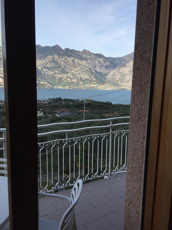Villa Arianna Panoramic Apartments Malcesine Dış mekan fotoğraf